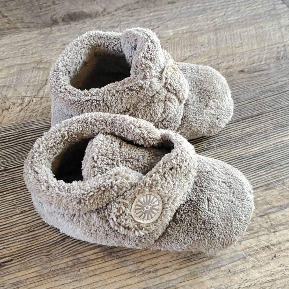 UGG gray unisex kids boots velcro comfy size 4/5 US - Picture 2 of 8